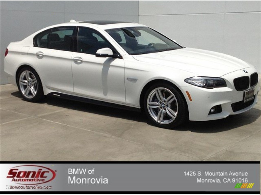 2014 5 Series 550i Sedan - Alpine White / Black photo #1