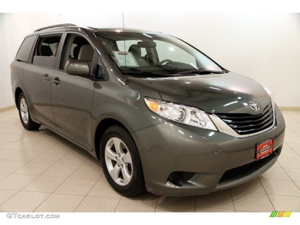 2013 Sienna LE - Cypress Green Pearl / Light Gray photo #1