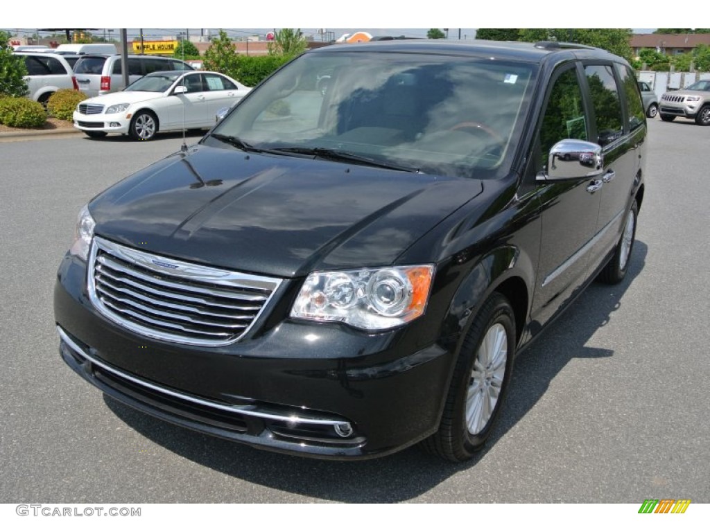2014 Town & Country Limited - Brilliant Black Crystal Pearl / Dark Frost Beige/Medium Frost Beige photo #1