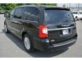 2014 Brilliant Black Crystal Pearl Chrysler Town & Country Limited  photo #4