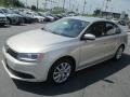 White Gold Metallic - Jetta SE Sedan Photo No. 3