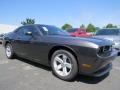 Granite Crystal Metallic - Challenger SXT Photo No. 4