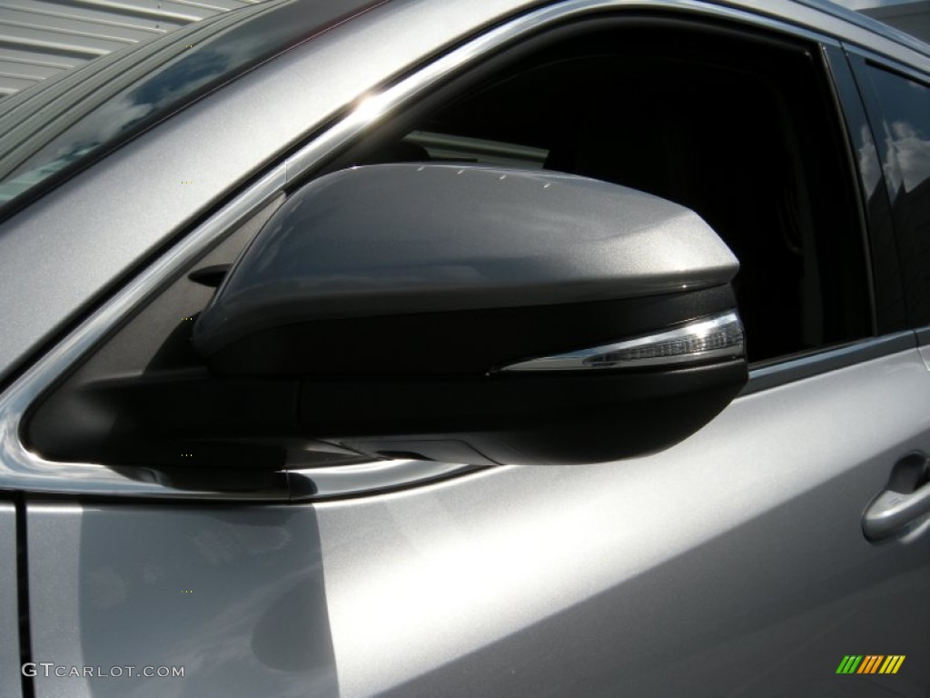 2014 Highlander Limited - Silver Sky Metallic / Black photo #11
