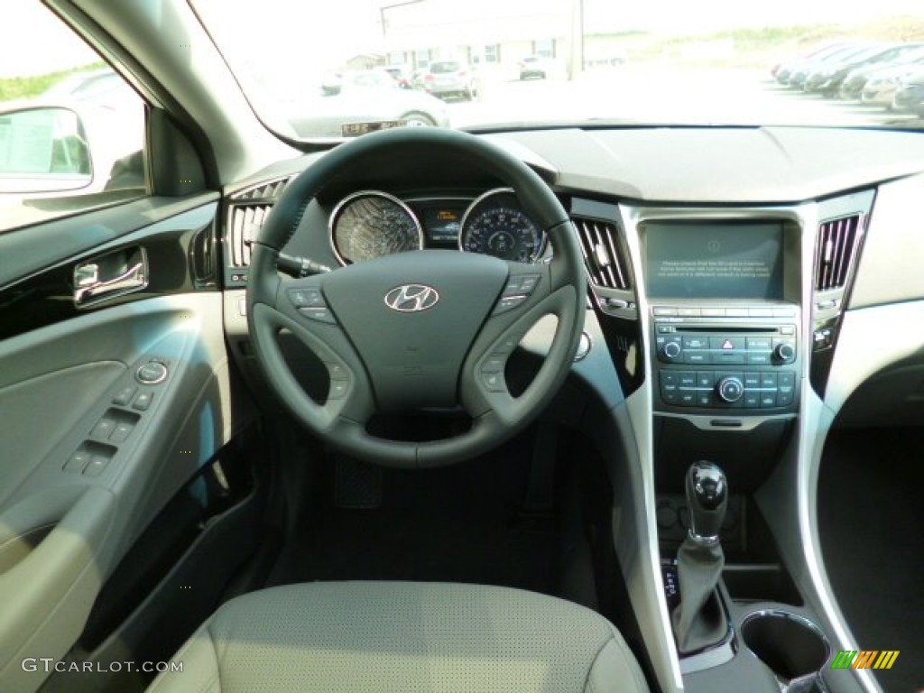 2014 Sonata Limited - Pearl White / Gray photo #14