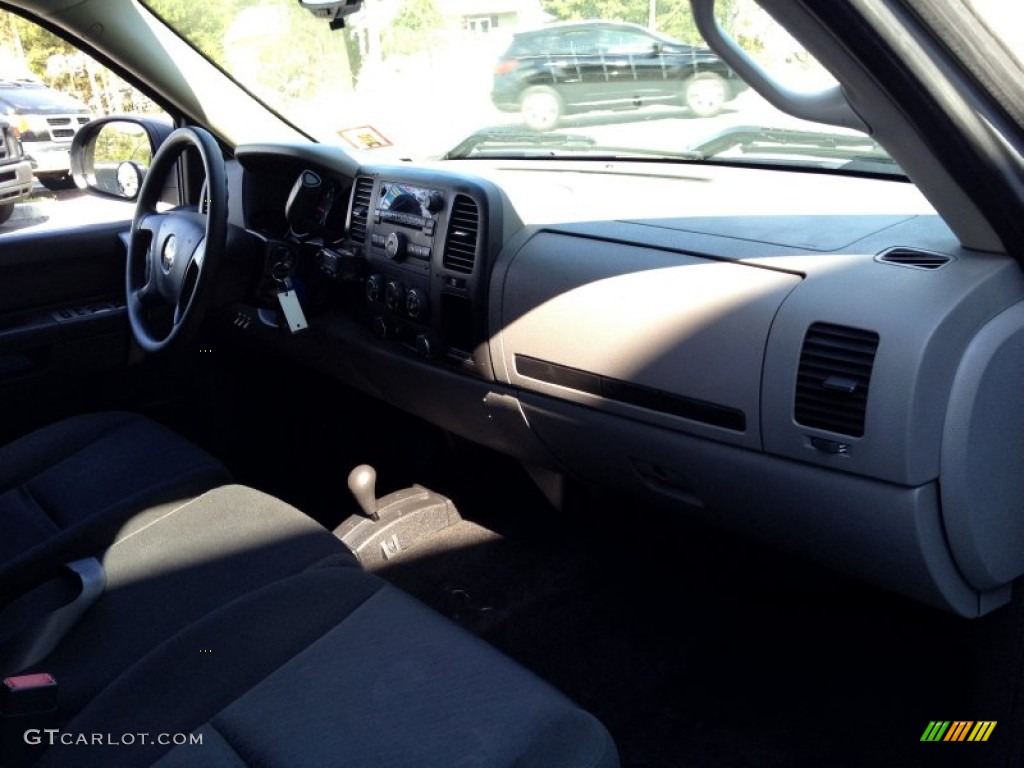 2011 Silverado 1500 LS Extended Cab 4x4 - Sheer Silver Metallic / Dark Titanium photo #13