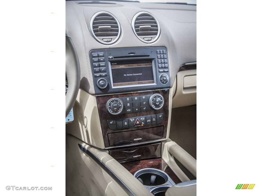 2012 Mercedes-Benz GL 350 BlueTEC 4Matic Controls Photo #93722175
