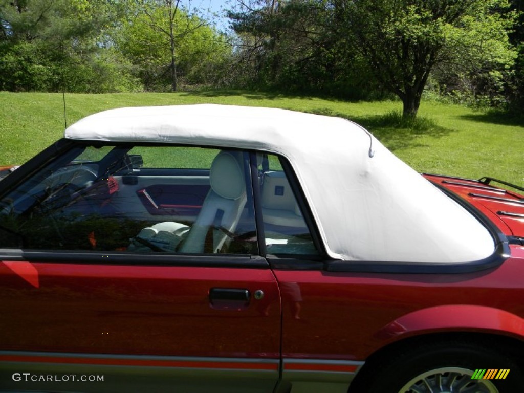 1987 Mustang GT Convertible - Medium Scarlet Red / White photo #41