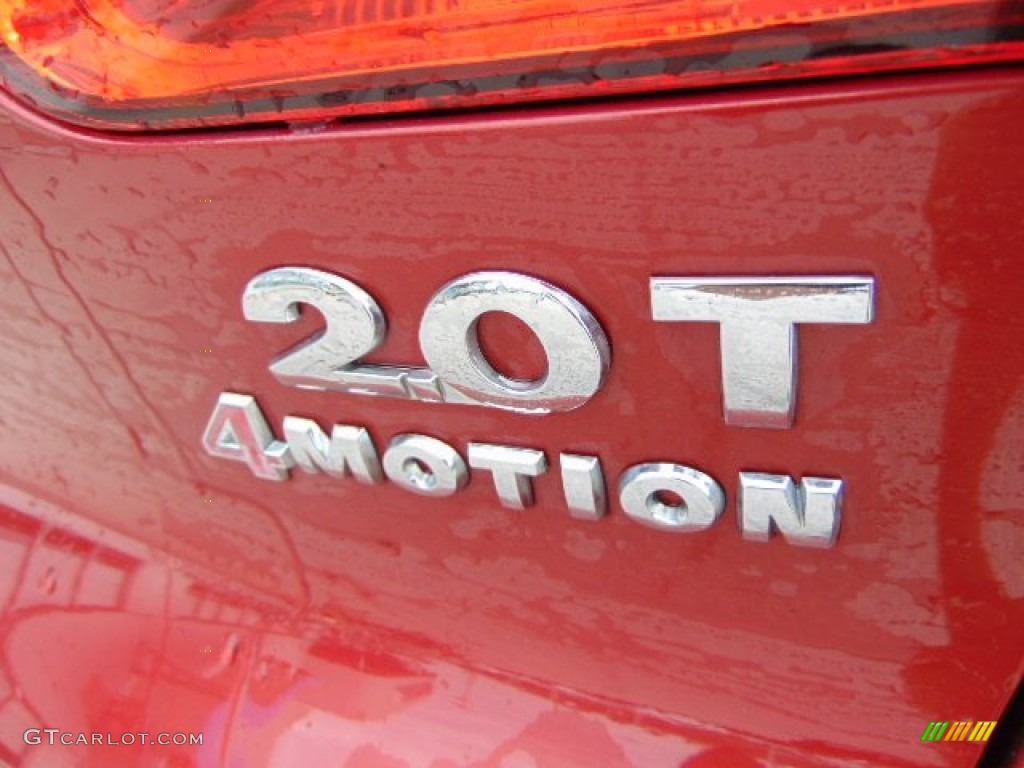 2011 Tiguan S 4Motion - Wild Cherry Metallic / Charcoal photo #9