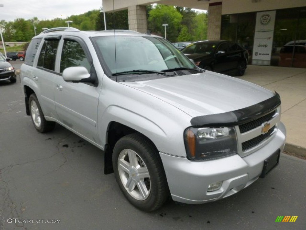 2009 TrailBlazer LT 4x4 - Silver Ice Metallic / Gray photo #2