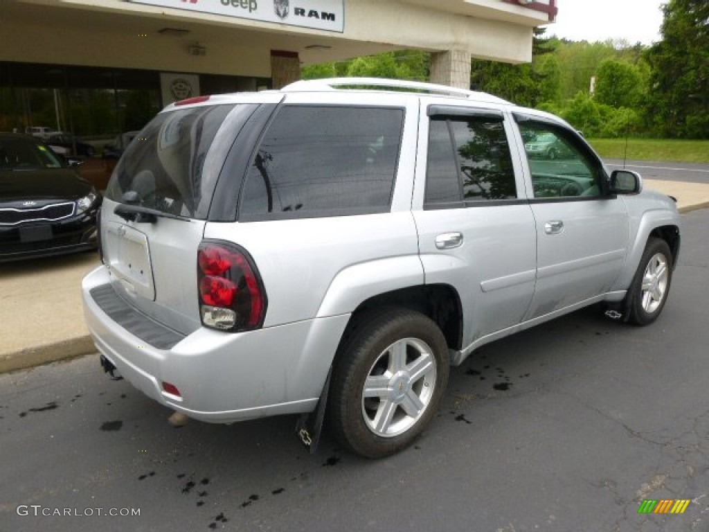 2009 TrailBlazer LT 4x4 - Silver Ice Metallic / Gray photo #8