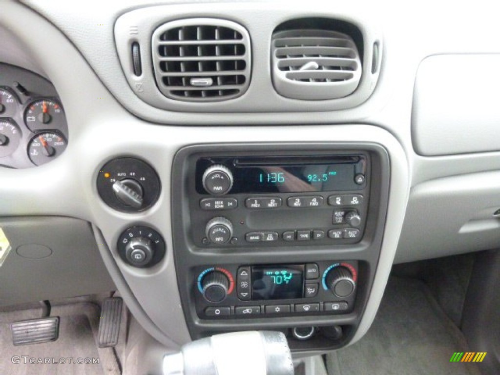 2009 TrailBlazer LT 4x4 - Silver Ice Metallic / Gray photo #15