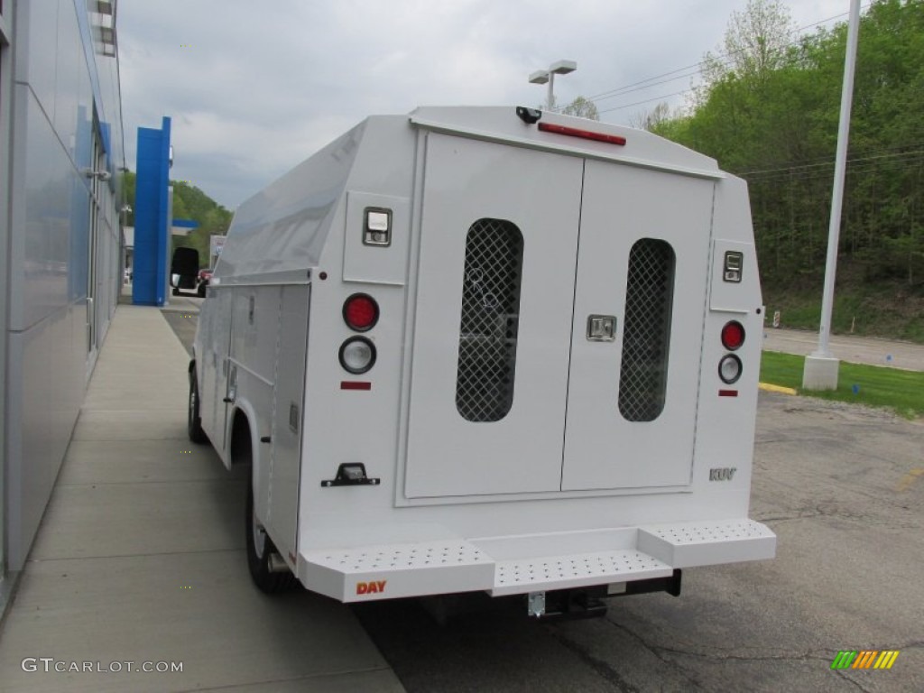 2014 Express Cutaway 3500 Utility Van - Summit White / Medium Pewter photo #6