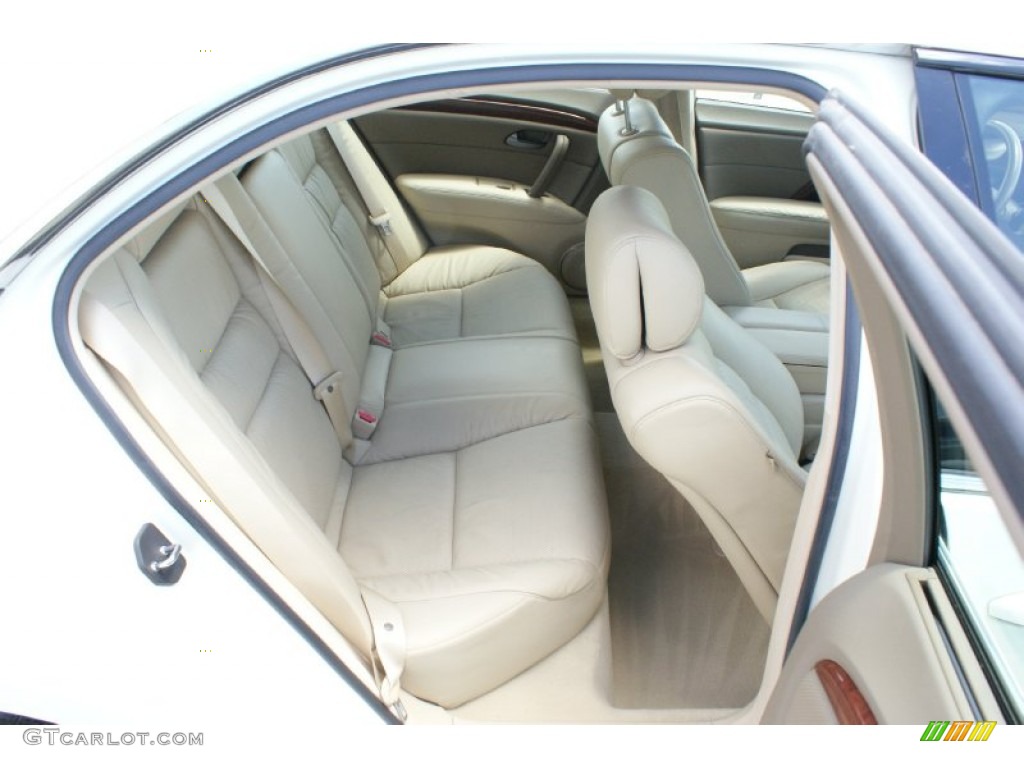 2005 RL 3.5 AWD Sedan - Premium White Pearl / Taupe photo #17