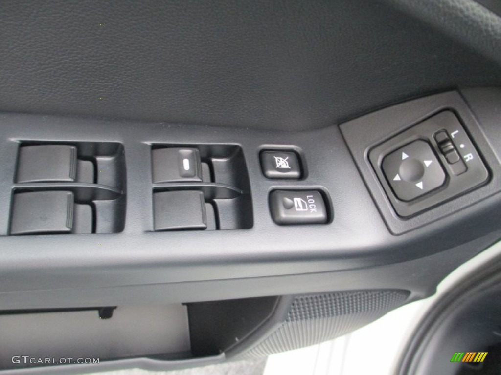 2014 Mitsubishi Lancer ES Sportback Controls Photo #93733149