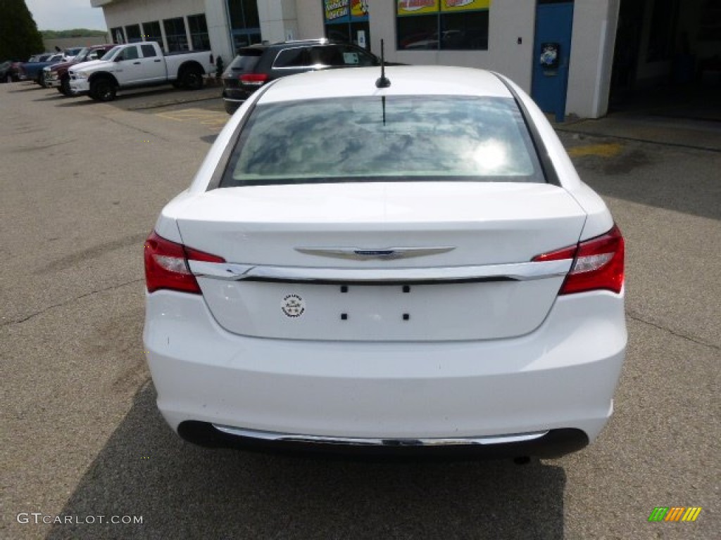 2014 200 Touring Sedan - Bright White / Black/Light Frost Beige photo #7