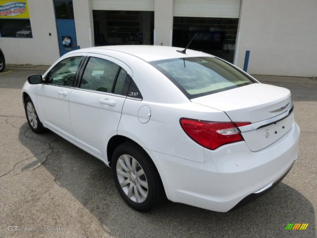 2014 200 Touring Sedan - Bright White / Black/Light Frost Beige photo #8