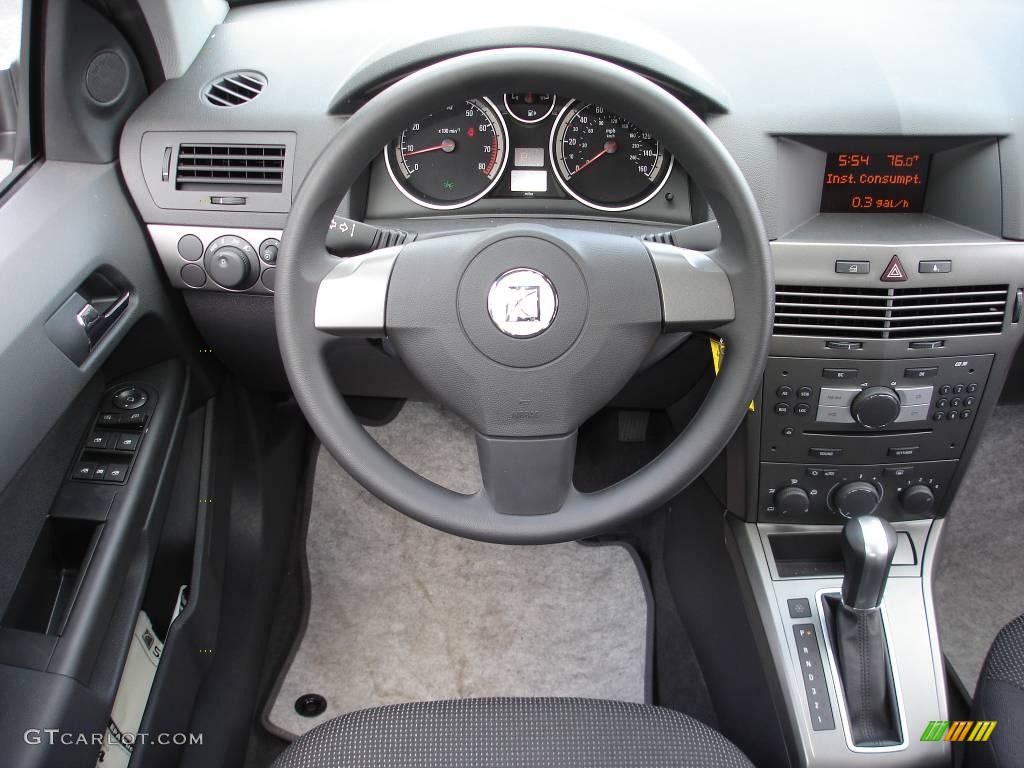 2008 Astra XE Sedan - Arctic White / Charcoal photo #11