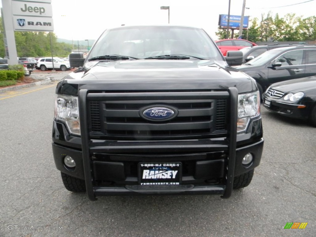 2010 F150 STX SuperCab 4x4 - Tuxedo Black / Medium Stone photo #2