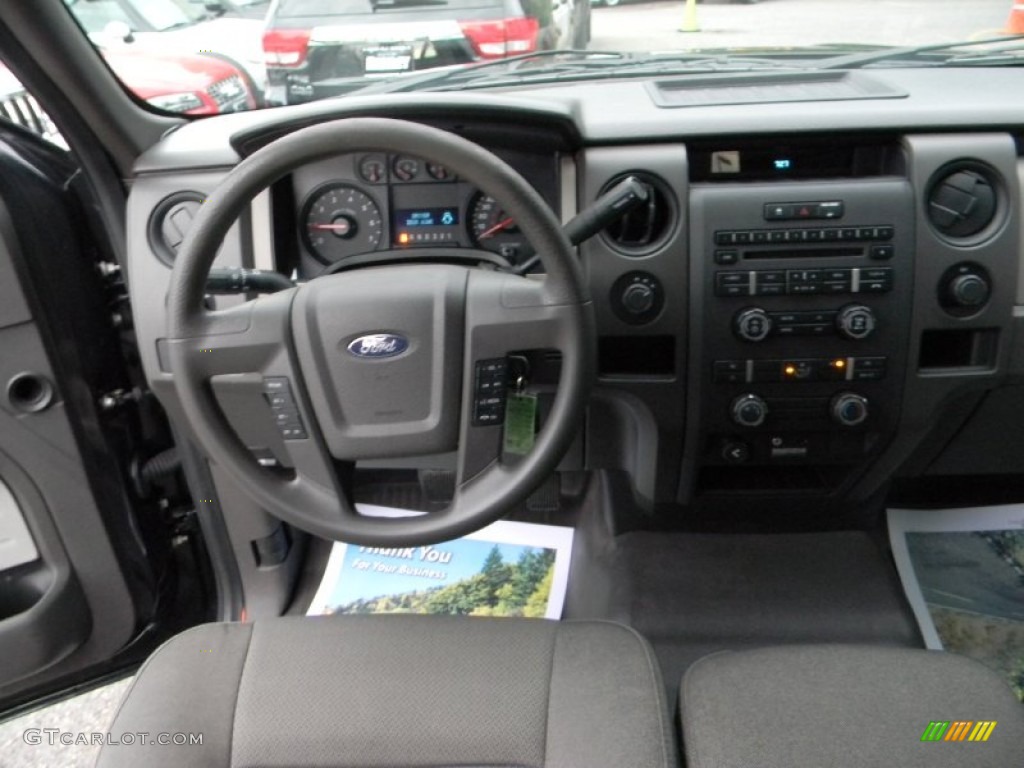 2010 F150 STX SuperCab 4x4 - Tuxedo Black / Medium Stone photo #14