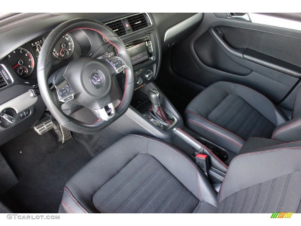 Titan Black Interior 2012 Volkswagen Jetta GLI Photo #93739785