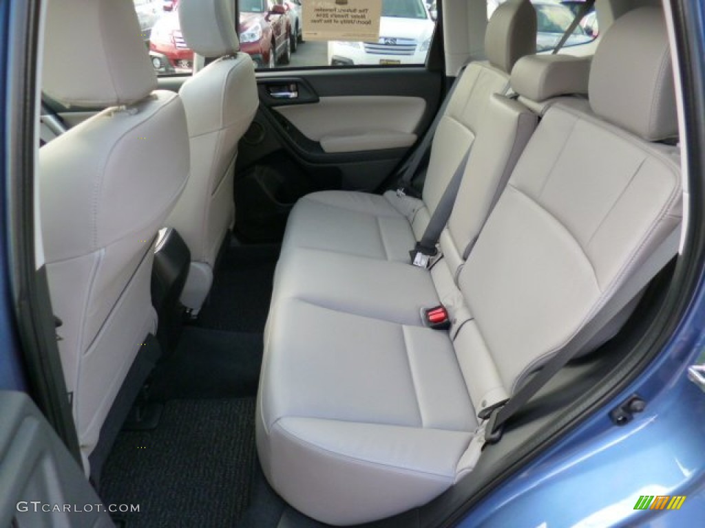 Gray Interior 2015 Subaru Forester 2.5i Limited Photo #93740793