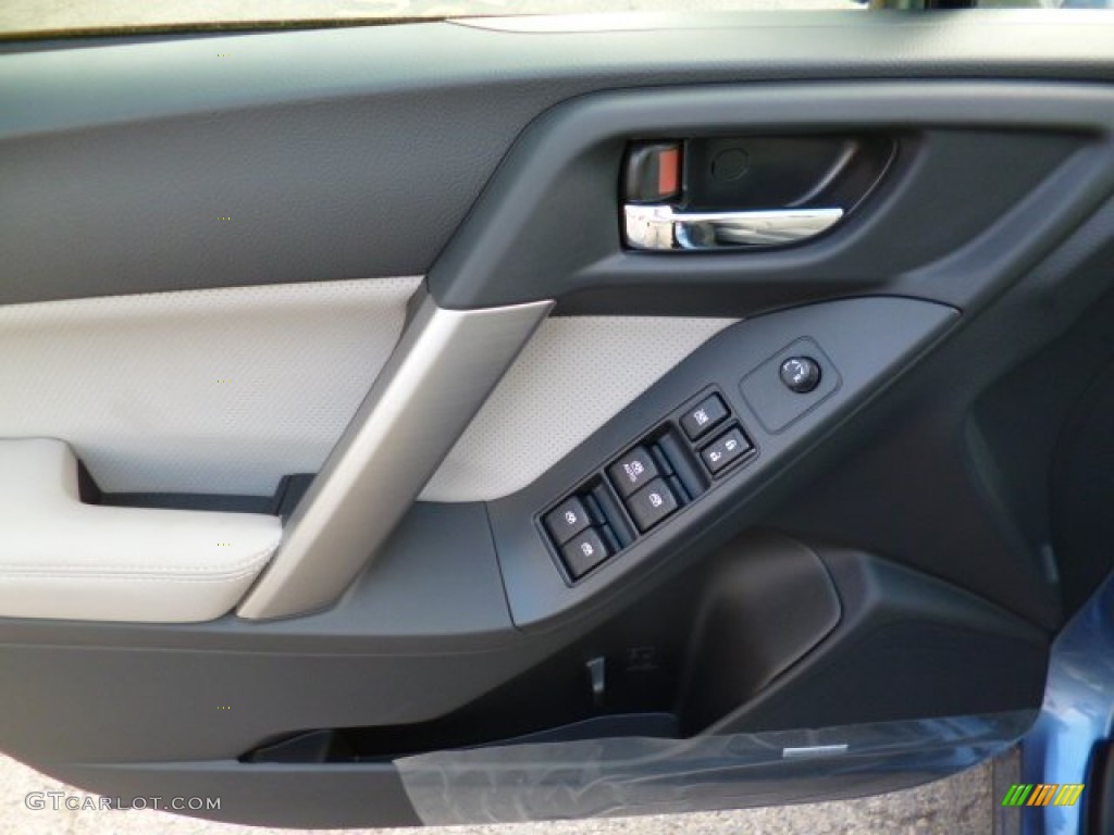 2015 Subaru Forester 2.5i Limited Gray Door Panel Photo #93740847