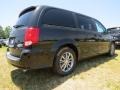 Brilliant Black Crystal Pearl - Grand Caravan R/T Photo No. 3