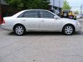 2000 Lunar Mist Metallic Toyota Avalon XLS  photo #2