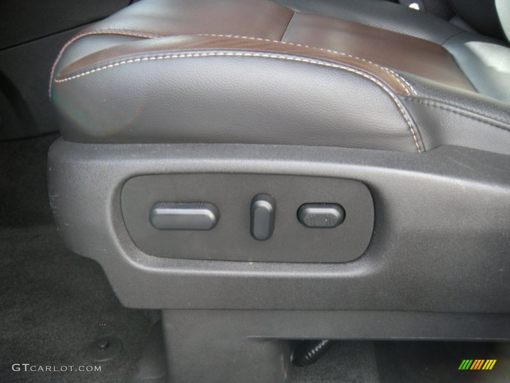 2013 Explorer Sport 4WD - White Platinum Tri-Coat / Charcoal Black/Sienna photo #37