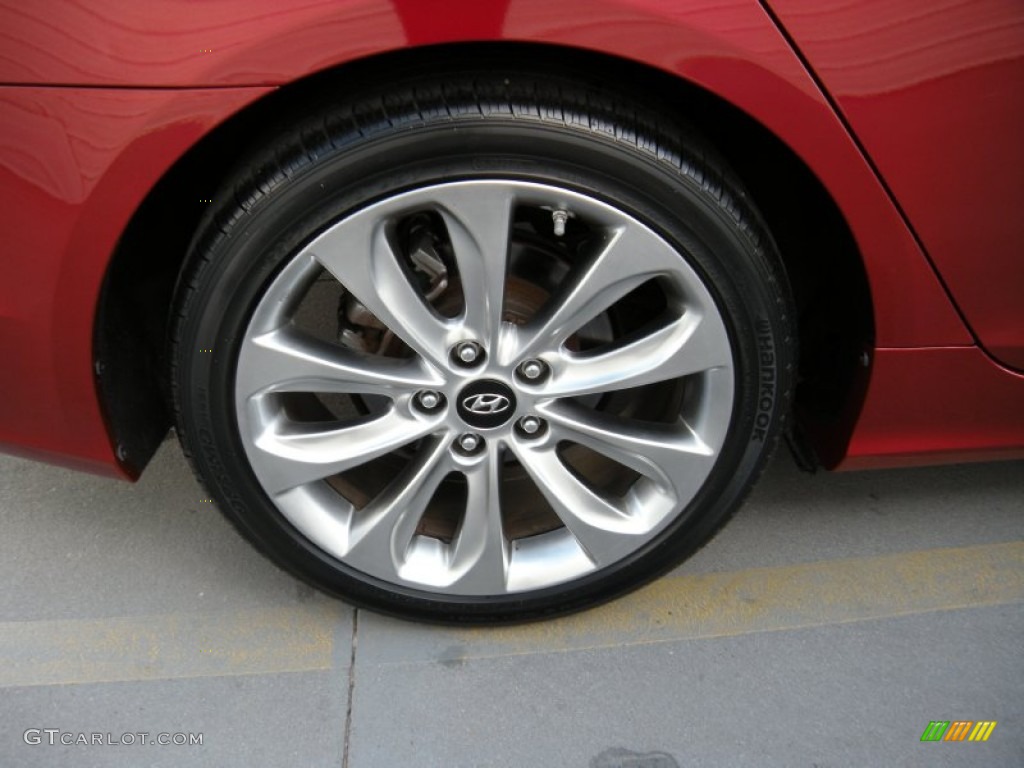 2011 Sonata SE 2.0T - Venetian Red / Gray photo #13