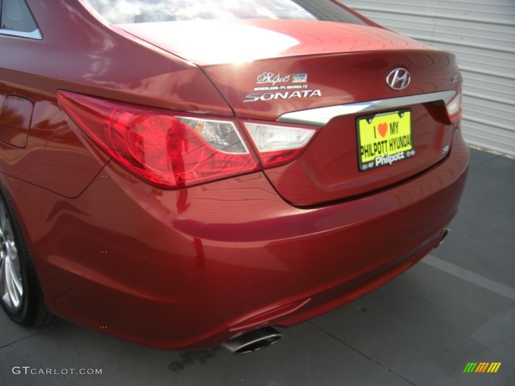 2011 Sonata SE 2.0T - Venetian Red / Gray photo #21