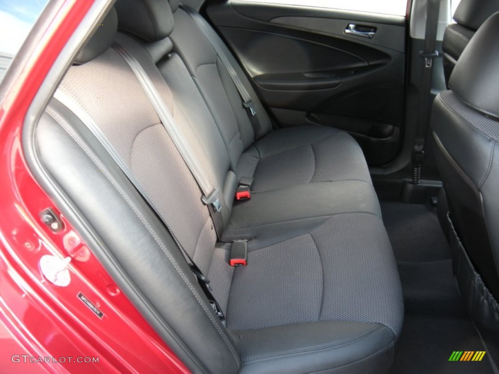 2011 Sonata SE 2.0T - Venetian Red / Gray photo #28