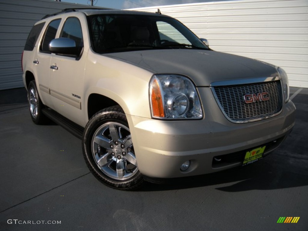 2010 Yukon SLT - Pure Silver Metallic / Light Tan photo #1