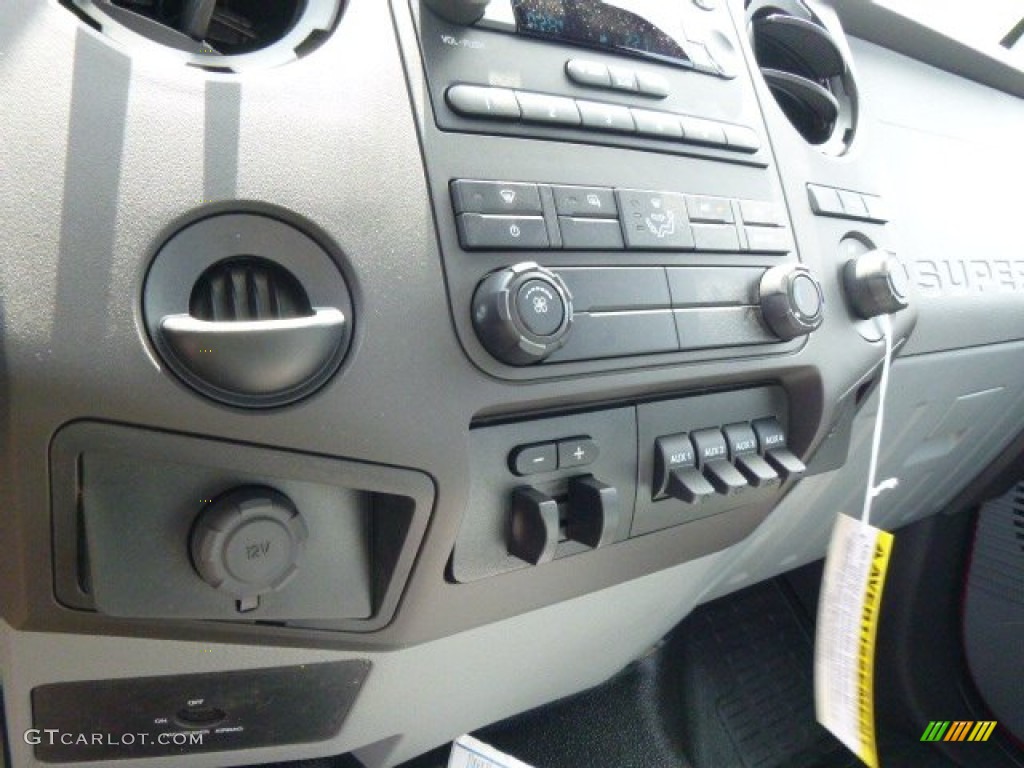 2014 Ford F550 Super Duty XL Regular Cab 4x4 Stake Truck Controls Photo #93753179