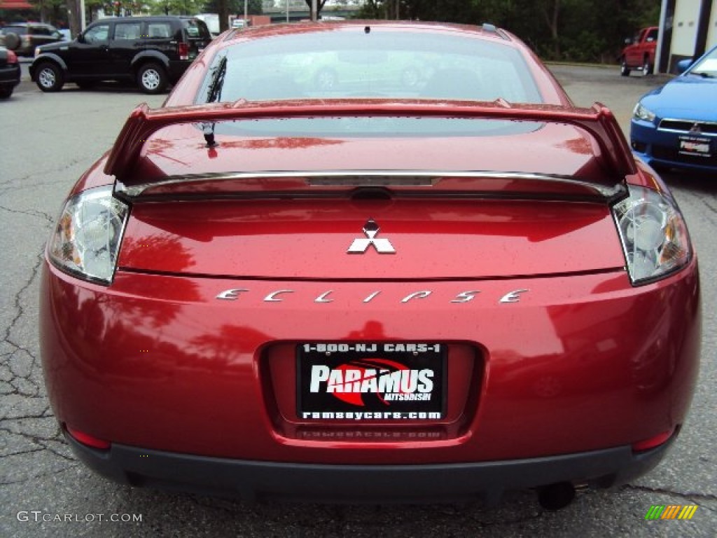 2008 Eclipse SE Coupe - Rave Red / Dark Charcoal photo #7