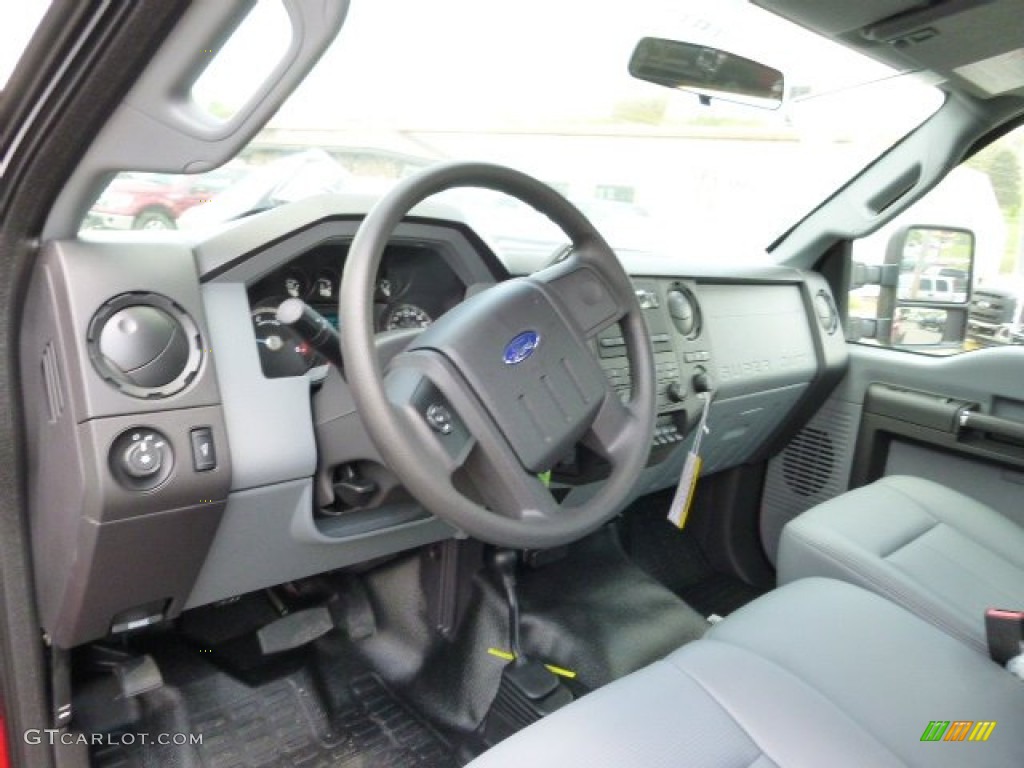 2015 Ford F550 Super Duty XL Regular Cab 4x4 Chassis Steel Dashboard Photo #93756077