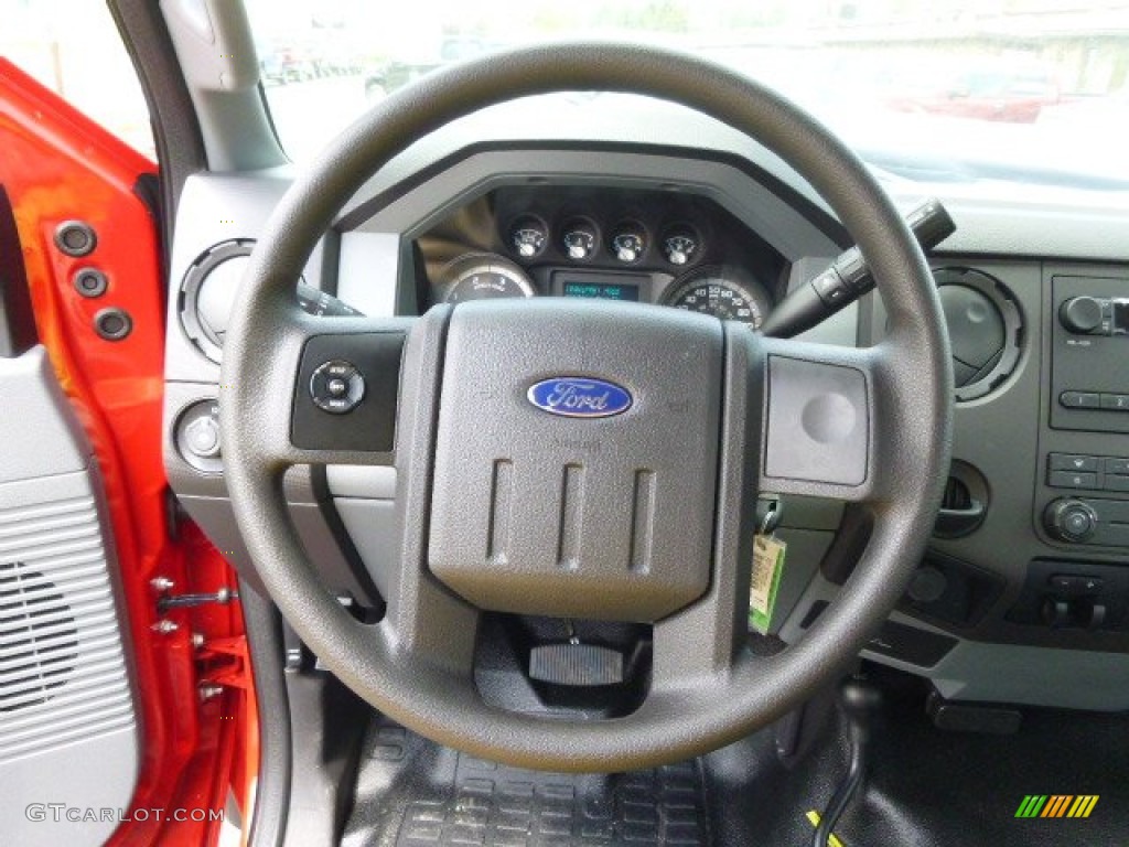 2015 Ford F550 Super Duty XL Regular Cab 4x4 Chassis Steel Steering Wheel Photo #93756197