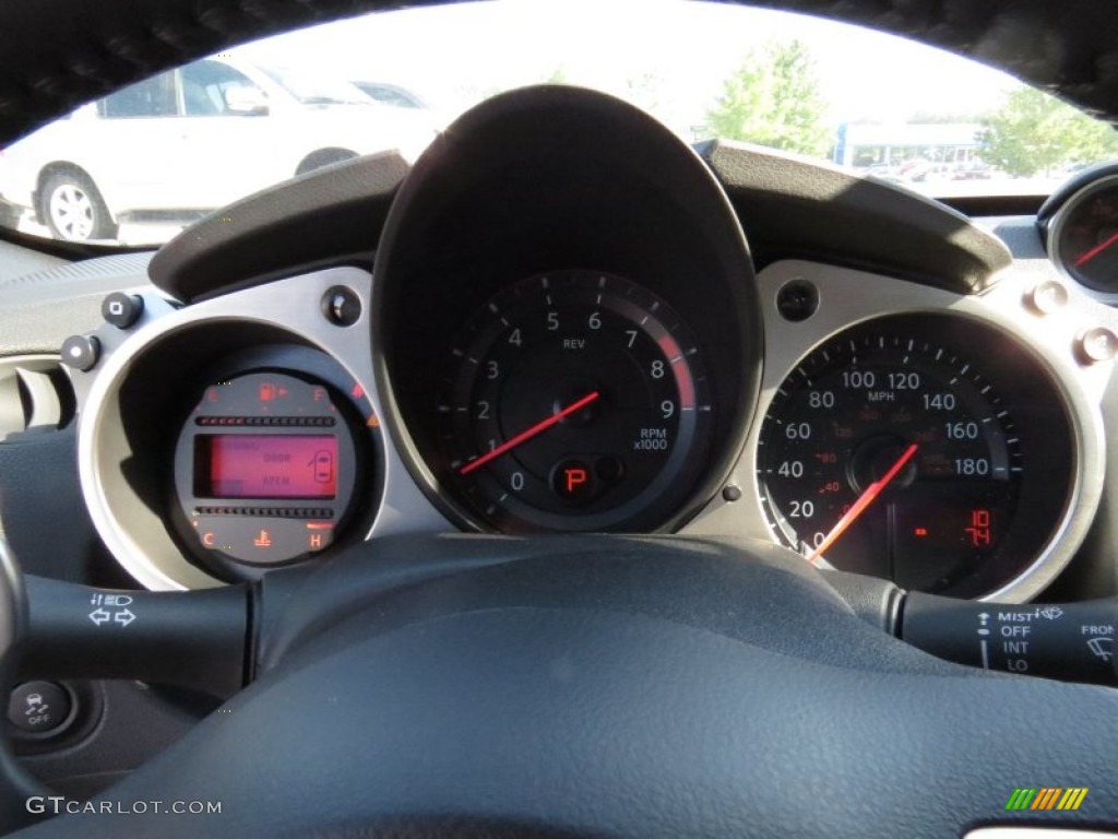2014 Nissan 370Z Touring Coupe Gauges Photos
