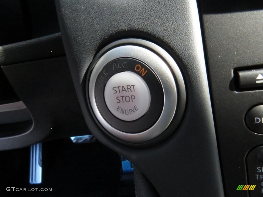 2014 Nissan 370Z Touring Coupe Controls Photo #93758378