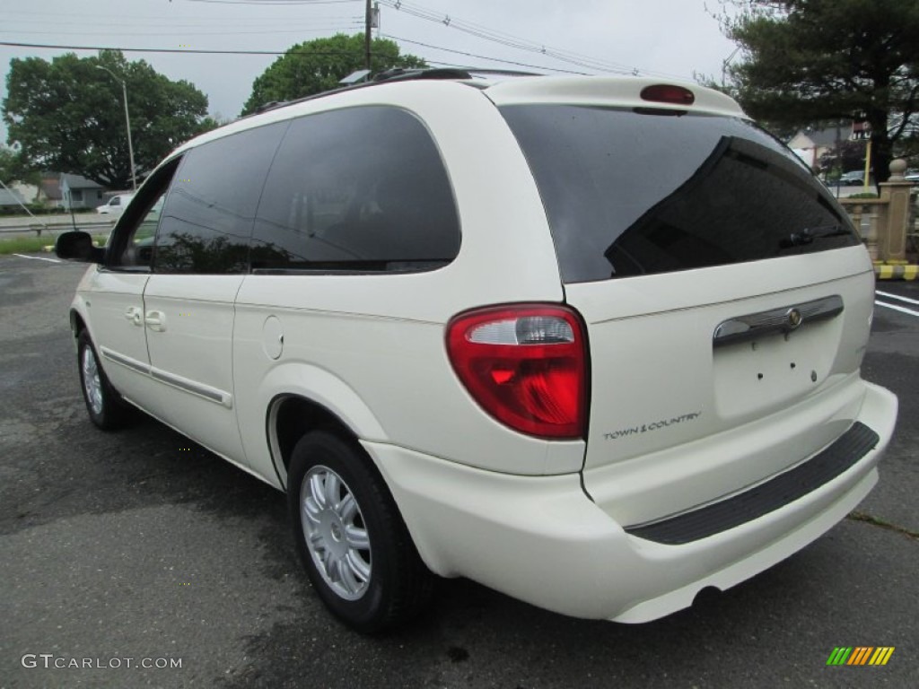 2007 Town & Country Touring - Cool Vanilla White / Dark Khaki/Light Graystone photo #6