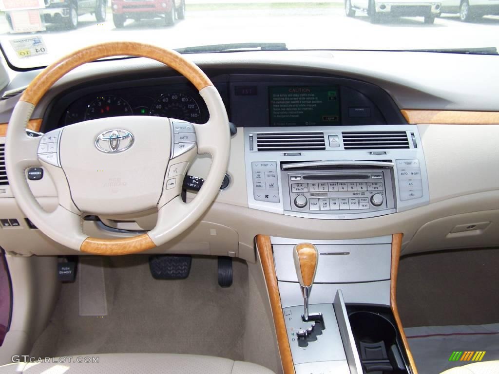 2007 Avalon Limited - Cassis Red Pearl / Ivory photo #12