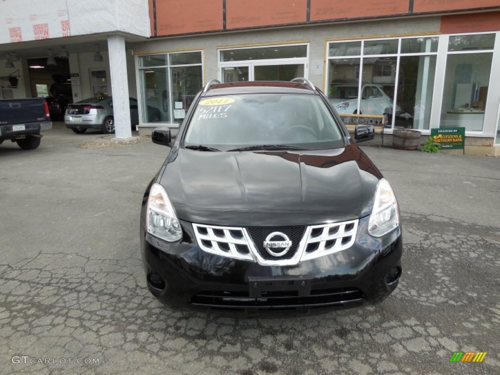 2011 Rogue SV AWD - Wicked Black / Black photo #2