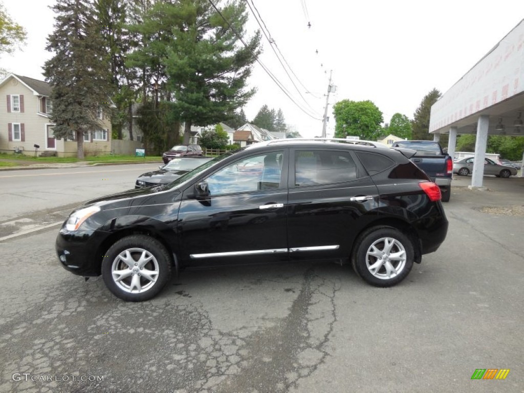 2011 Rogue SV AWD - Wicked Black / Black photo #4