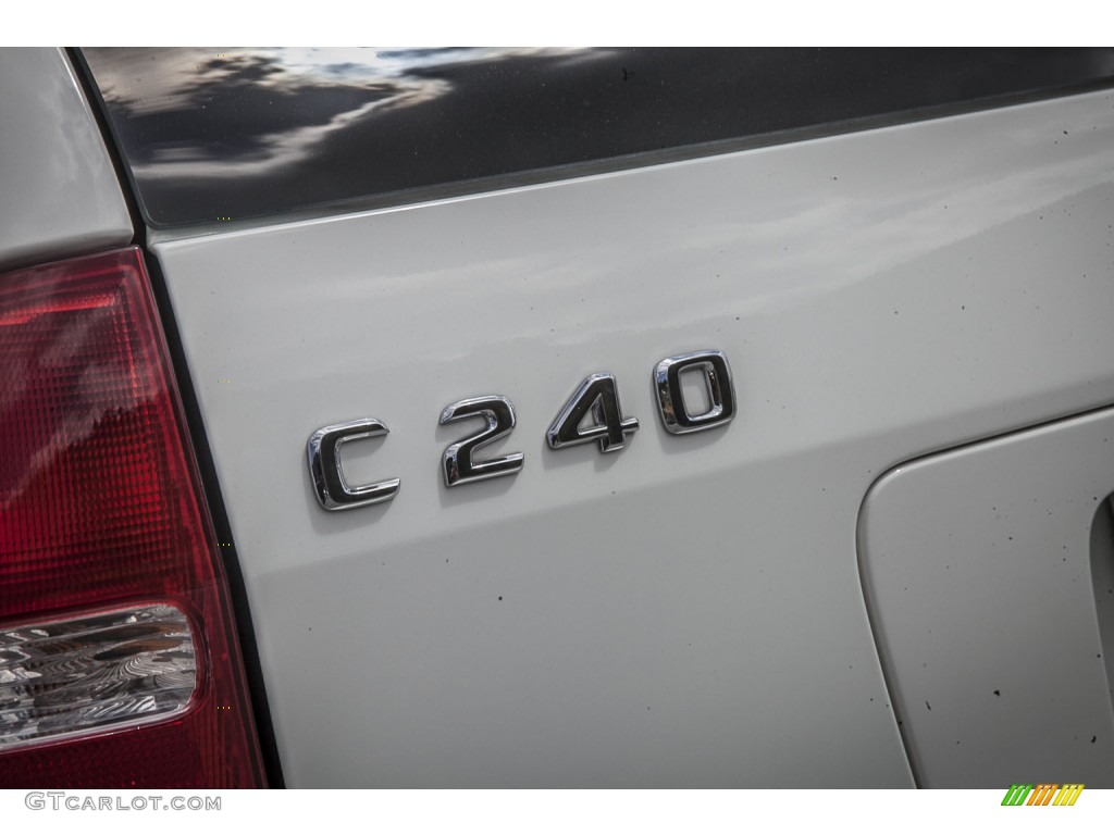 2004 Mercedes-Benz C 240 4Matic Wagon Marks and Logos Photos