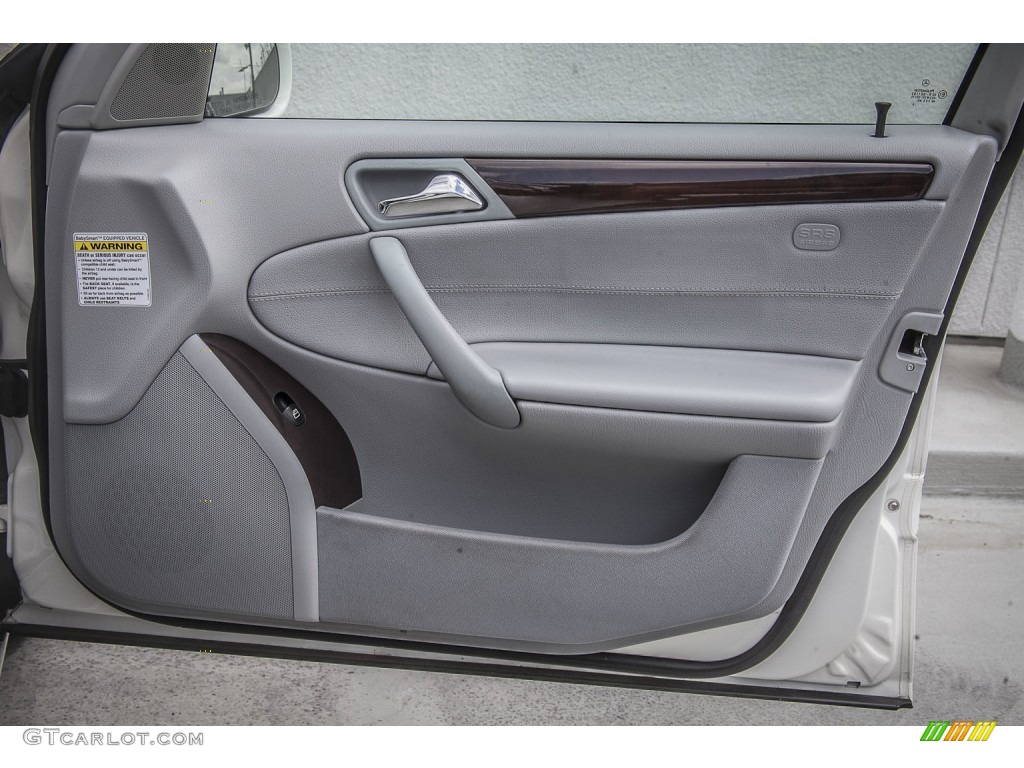 2004 Mercedes-Benz C 240 4Matic Wagon Door Panel Photos