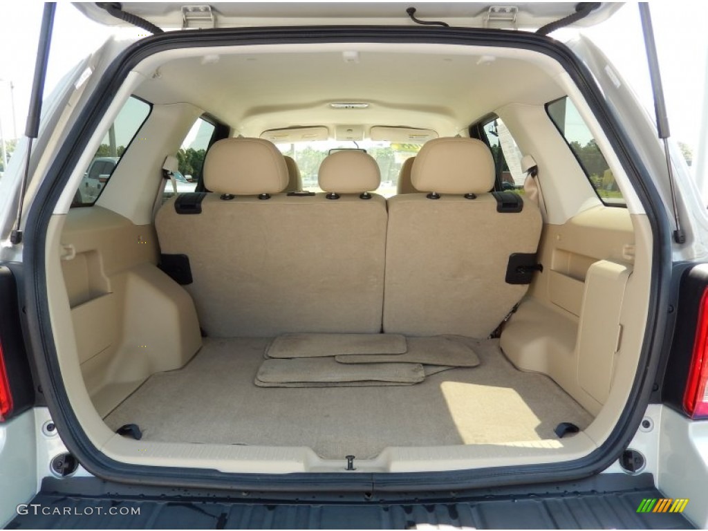 2008 Ford Escape XLT V6 Trunk Photo #93772499