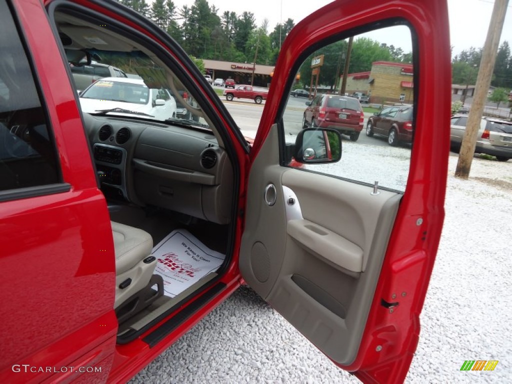 2004 Liberty Limited 4x4 - Flame Red / Light Taupe/Dark Slate Gray photo #27