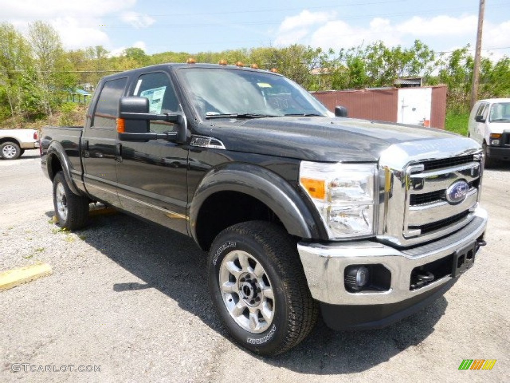 2015 F250 Super Duty Lariat Crew Cab 4x4 - Tuxedo Black / Black photo #2