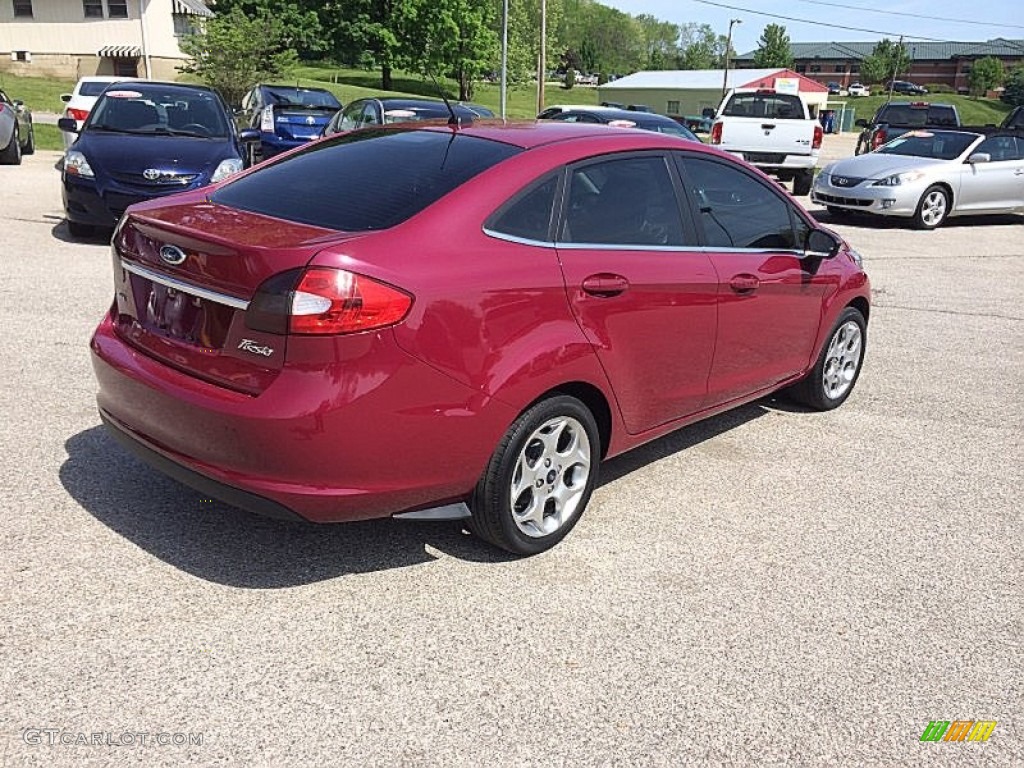 2011 Fiesta SEL Sedan - Bright Magenta Metallic / Plum/Charcoal Black Leather photo #7