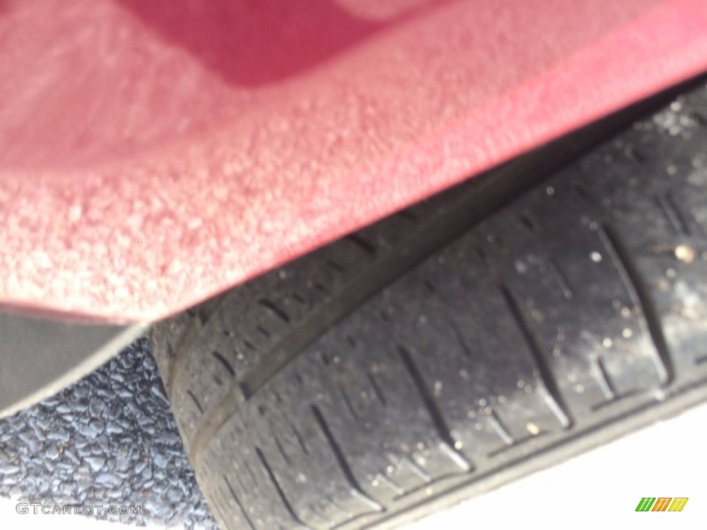 2011 Fiesta SEL Sedan - Bright Magenta Metallic / Plum/Charcoal Black Leather photo #35